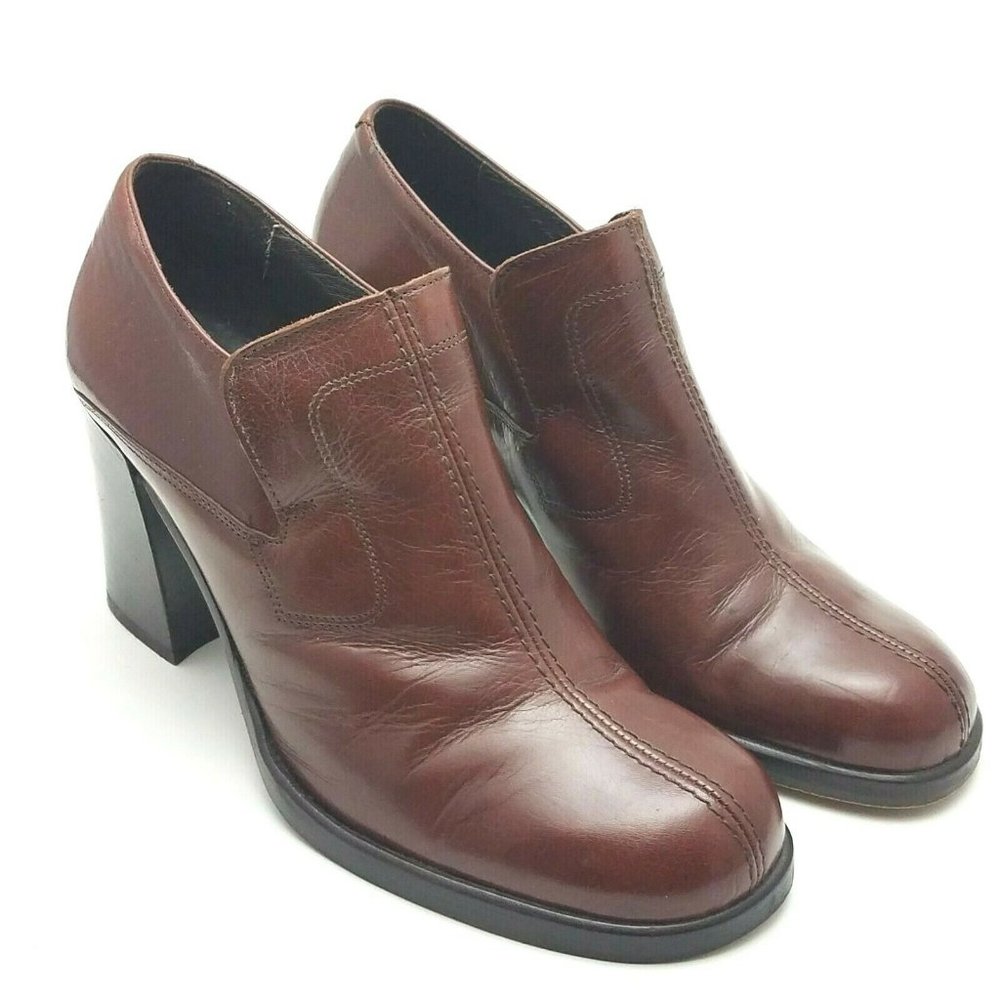 DKNY Women’s Ankle Booties Size 8.5B Reddish Brown